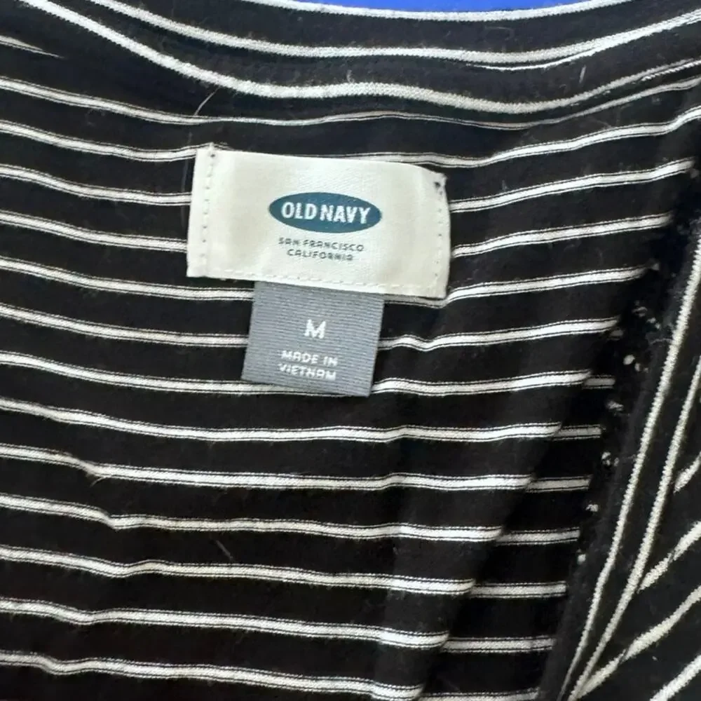 Old Navy Womens Medium Black White Stripe Sleeveless Tank Top